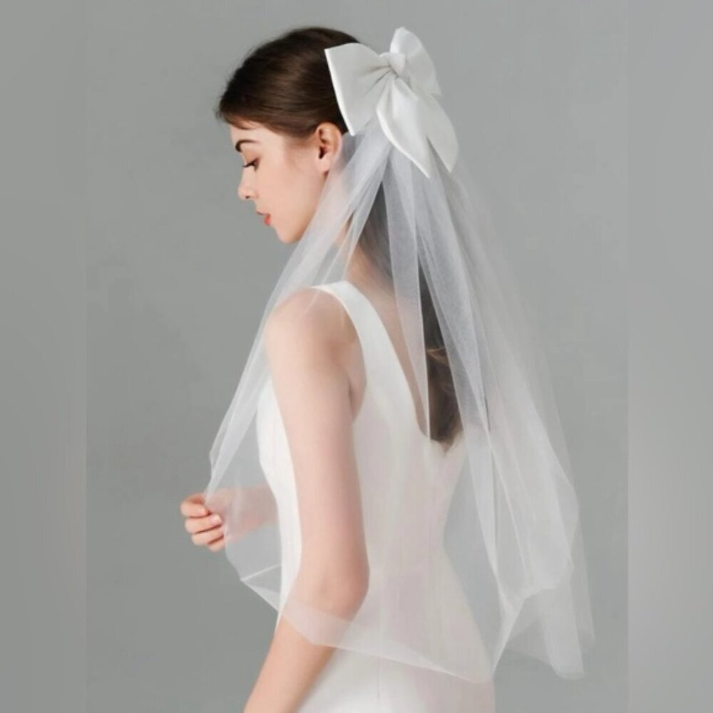White Bow Veil With Attached Clip 🔥🔥💕💕 New - Picture 4 of 9